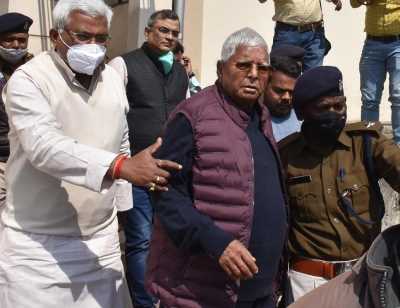 रिम्स से रेफर लालू यादव को दिल्ली एम्स ने स्वस्थ बताकर किया डिसचार्ज रिम्स से रेफर लालू यादव को दिल्ली एम्स ने स्वस्थ बताकर किया डिसचार्ज